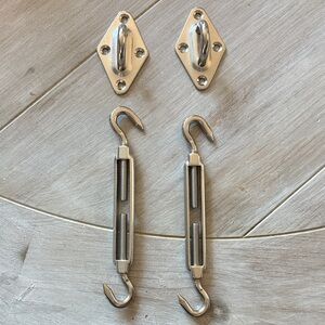 Extra pieces for triangle hardware kit